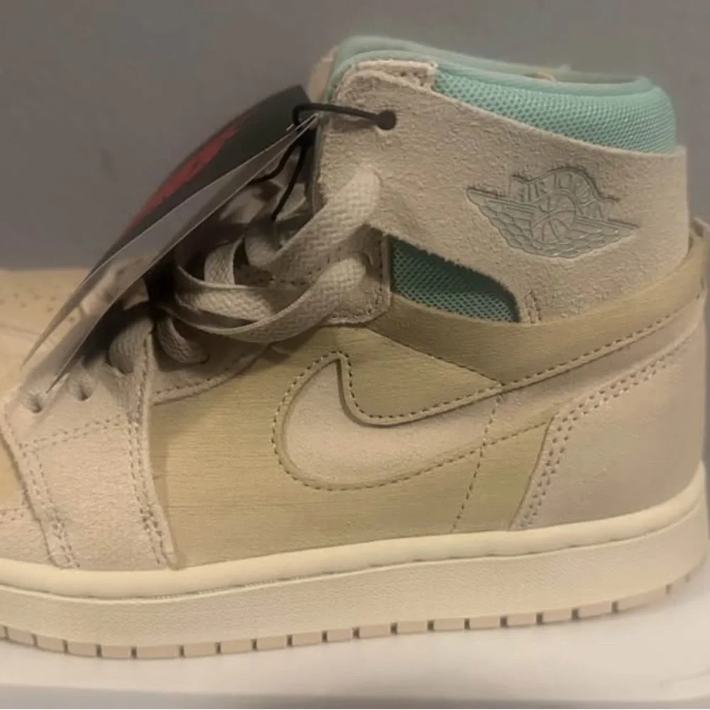 Nike High-Top Sneakers in Cream and Mint